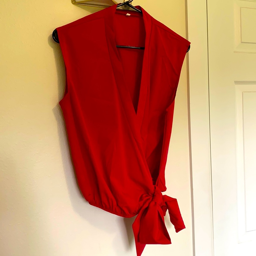 Cute wrap style top with tie